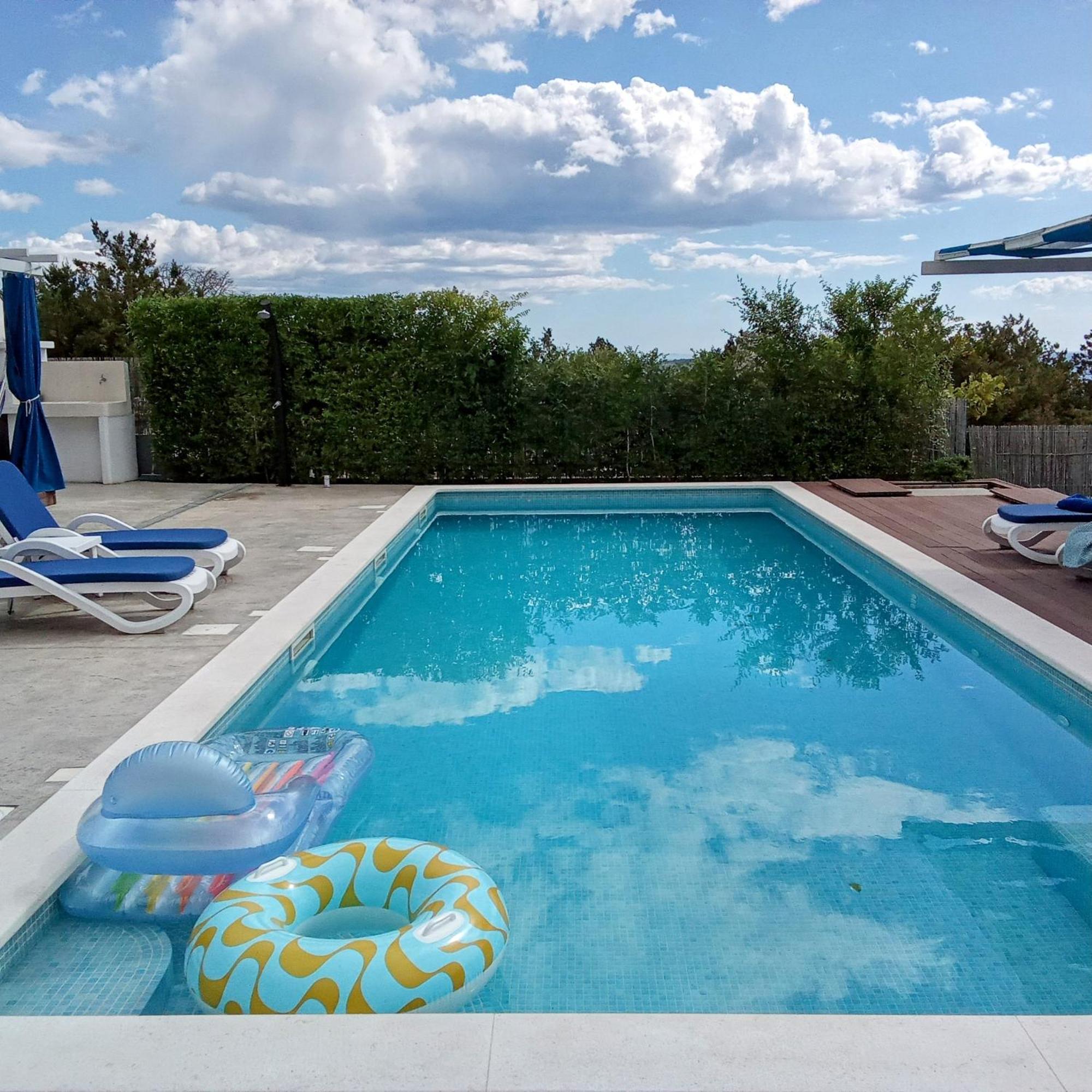 Luxury Villa Sentada Vinisce Bagian luar foto